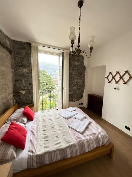 Como 100Mq 5 Mins To Center + Free Park And View Exterior foto