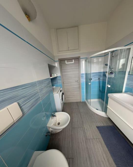 Como 100Mq 5 Mins To Center + Free Park And View Exterior foto